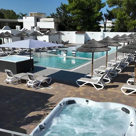 Grotta Saracena Resort *