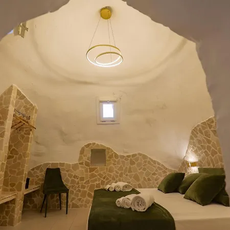 Grotta Saracena