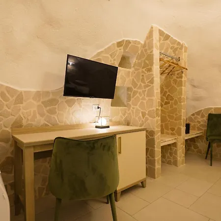 Grotta Saracena Resort